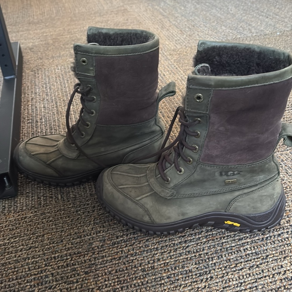 UGG Adirondack Warm Winter Boots